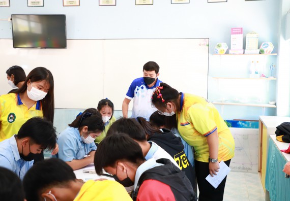 ภาพกิจกรรม  คณะวิทยาศาสตร์และเทคโนโลยี จัดกิจกรรมค่ายวิทยาศาสตร์สัญจร  โรงเรียนพิไกรวิทยา