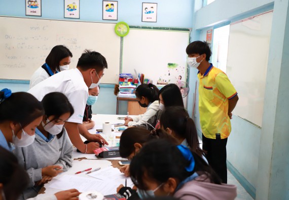 ภาพกิจกรรม  คณะวิทยาศาสตร์และเทคโนโลยี จัดกิจกรรมค่ายวิทยาศาสตร์สัญจร  โรงเรียนพิไกรวิทยา