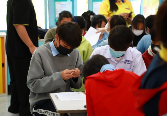 ภาพกิจกรรม  คณะวิทยาศาสตร์และเทคโนโลยี จัดกิจกรรมค่ายวิทยาศาสตร์สัญจร  โรงเรียนพิไกรวิทยา