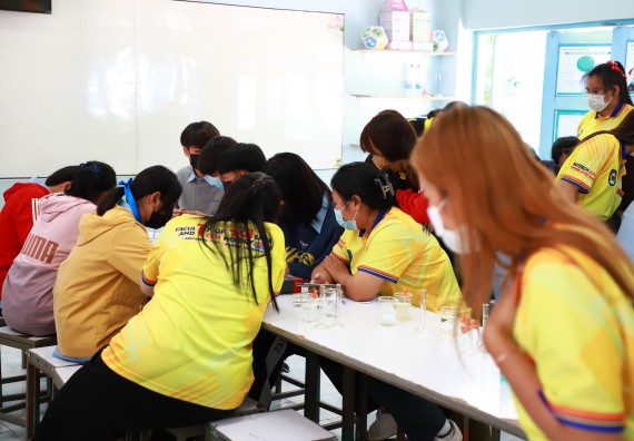 ภาพกิจกรรม  คณะวิทยาศาสตร์และเทคโนโลยี จัดกิจกรรมค่ายวิทยาศาสตร์สัญจร  โรงเรียนพิไกรวิทยา