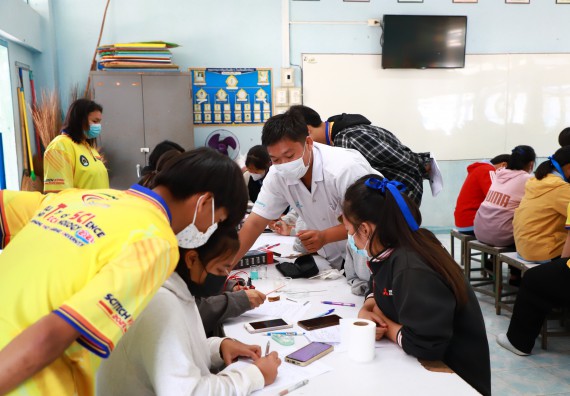 ภาพกิจกรรม  คณะวิทยาศาสตร์และเทคโนโลยี จัดกิจกรรมค่ายวิทยาศาสตร์สัญจร  โรงเรียนพิไกรวิทยา