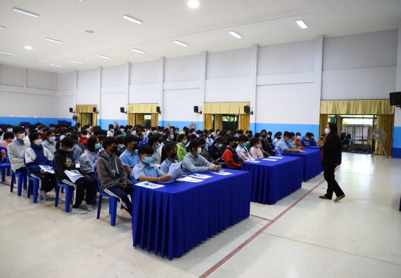 ภาพกิจกรรม  คณะวิทยาศาสตร์และเทคโนโลยี จัดกิจกรรมค่ายวิทยาศาสตร์สัญจร  โรงเรียนพิไกรวิทยา