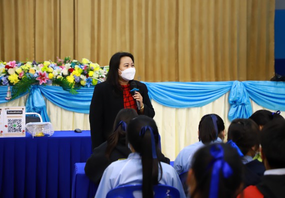 ภาพกิจกรรม  คณะวิทยาศาสตร์และเทคโนโลยี จัดกิจกรรมค่ายวิทยาศาสตร์สัญจร  โรงเรียนพิไกรวิทยา