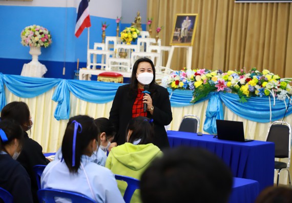 ภาพกิจกรรม  คณะวิทยาศาสตร์และเทคโนโลยี จัดกิจกรรมค่ายวิทยาศาสตร์สัญจร  โรงเรียนพิไกรวิทยา