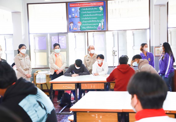 ภาพกิจกรรม  คณะวิทยาศาสตร์และเทคโนโลยี จัดกิจกรรมค่ายวิทยาศาสตร์สัญจร   โรงเรียนเฉลิมพระเกียรติสมเด็จพระศรีนครินทร์ กำแพงเพชรฯ