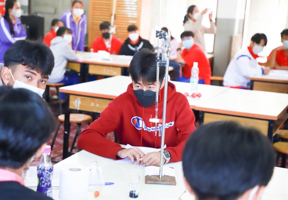 ภาพกิจกรรม  คณะวิทยาศาสตร์และเทคโนโลยี จัดกิจกรรมค่ายวิทยาศาสตร์สัญจร   โรงเรียนเฉลิมพระเกียรติสมเด็จพระศรีนครินทร์ กำแพงเพชรฯ