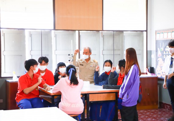 ภาพกิจกรรม  คณะวิทยาศาสตร์และเทคโนโลยี จัดกิจกรรมค่ายวิทยาศาสตร์สัญจร   โรงเรียนเฉลิมพระเกียรติสมเด็จพระศรีนครินทร์ กำแพงเพชรฯ