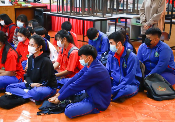 ภาพกิจกรรม  คณะวิทยาศาสตร์และเทคโนโลยี จัดกิจกรรมค่ายวิทยาศาสตร์สัญจร   โรงเรียนเฉลิมพระเกียรติสมเด็จพระศรีนครินทร์ กำแพงเพชรฯ