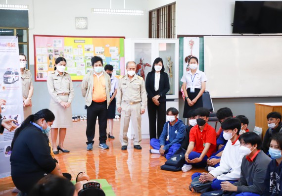 ภาพกิจกรรม  คณะวิทยาศาสตร์และเทคโนโลยี จัดกิจกรรมค่ายวิทยาศาสตร์สัญจร   โรงเรียนเฉลิมพระเกียรติสมเด็จพระศรีนครินทร์ กำแพงเพชรฯ