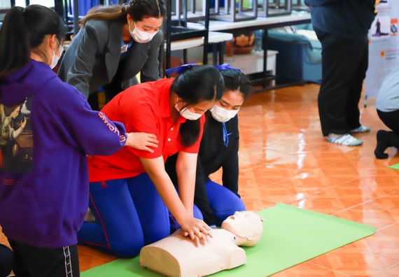 ภาพกิจกรรม  คณะวิทยาศาสตร์และเทคโนโลยี จัดกิจกรรมค่ายวิทยาศาสตร์สัญจร   โรงเรียนเฉลิมพระเกียรติสมเด็จพระศรีนครินทร์ กำแพงเพชรฯ