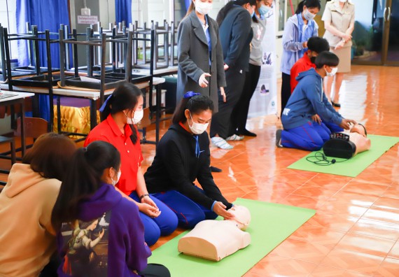 ภาพกิจกรรม  คณะวิทยาศาสตร์และเทคโนโลยี จัดกิจกรรมค่ายวิทยาศาสตร์สัญจร   โรงเรียนเฉลิมพระเกียรติสมเด็จพระศรีนครินทร์ กำแพงเพชรฯ