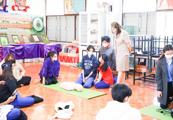 ภาพกิจกรรม  คณะวิทยาศาสตร์และเทคโนโลยี จัดกิจกรรมค่ายวิทยาศาสตร์สัญจร   โรงเรียนเฉลิมพระเกียรติสมเด็จพระศรีนครินทร์ กำแพงเพชรฯ