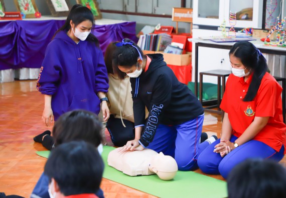 ภาพกิจกรรม  คณะวิทยาศาสตร์และเทคโนโลยี จัดกิจกรรมค่ายวิทยาศาสตร์สัญจร   โรงเรียนเฉลิมพระเกียรติสมเด็จพระศรีนครินทร์ กำแพงเพชรฯ