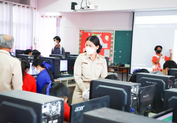 ภาพกิจกรรม  คณะวิทยาศาสตร์และเทคโนโลยี จัดกิจกรรมค่ายวิทยาศาสตร์สัญจร   โรงเรียนเฉลิมพระเกียรติสมเด็จพระศรีนครินทร์ กำแพงเพชรฯ