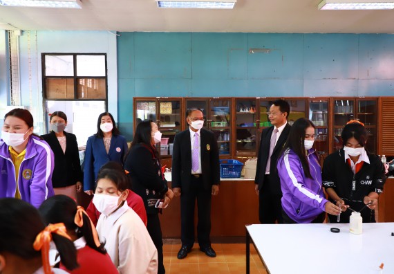 ภาพกิจกรรม  คณะวิทยาศาสตร์และเทคโนโลยี จัดกิจกรรมค่ายวิทยาศาสตร์สัญจร ปีการศึกษา 2565  โรงเรียนปางศิลาทองศึกษา