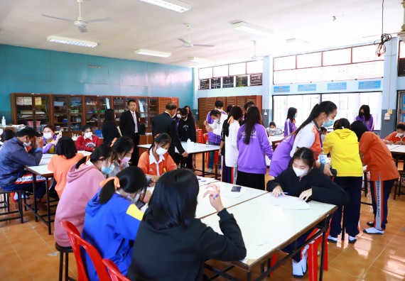 ภาพกิจกรรม  คณะวิทยาศาสตร์และเทคโนโลยี จัดกิจกรรมค่ายวิทยาศาสตร์สัญจร ปีการศึกษา 2565  โรงเรียนปางศิลาทองศึกษา