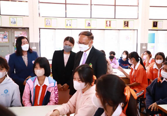 ภาพกิจกรรม  คณะวิทยาศาสตร์และเทคโนโลยี จัดกิจกรรมค่ายวิทยาศาสตร์สัญจร ปีการศึกษา 2565  โรงเรียนปางศิลาทองศึกษา