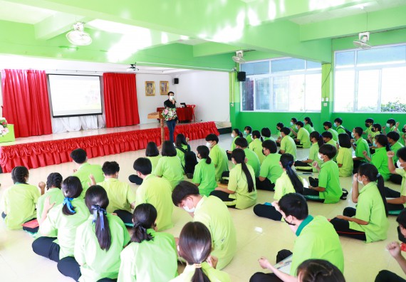 ภาพกิจกรรม  คณะวิทยาศาสตร์และเทคโนโลยี จัดกิจกรรมค่ายวิทยาศาสตร์สัญจร  โรงเรียนหนองกองพิทยาคม