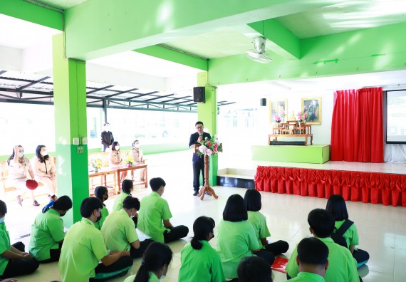 ภาพกิจกรรม  คณะวิทยาศาสตร์และเทคโนโลยี จัดกิจกรรมค่ายวิทยาศาสตร์สัญจร  โรงเรียนหนองกองพิทยาคม