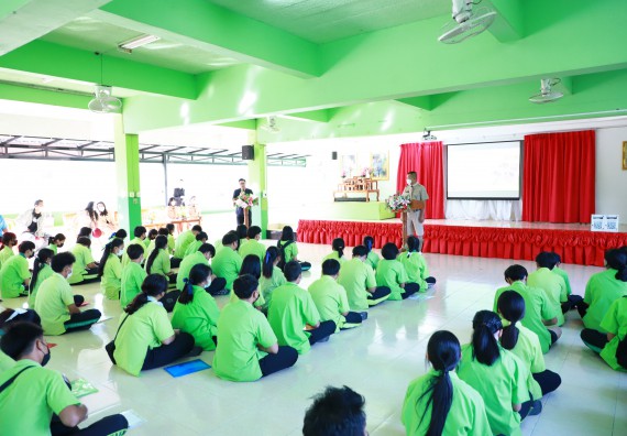 ภาพกิจกรรม  คณะวิทยาศาสตร์และเทคโนโลยี จัดกิจกรรมค่ายวิทยาศาสตร์สัญจร  โรงเรียนหนองกองพิทยาคม