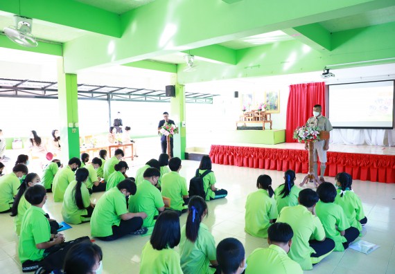 ภาพกิจกรรม  คณะวิทยาศาสตร์และเทคโนโลยี จัดกิจกรรมค่ายวิทยาศาสตร์สัญจร  โรงเรียนหนองกองพิทยาคม