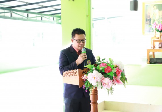 ภาพกิจกรรม  คณะวิทยาศาสตร์และเทคโนโลยี จัดกิจกรรมค่ายวิทยาศาสตร์สัญจร  โรงเรียนหนองกองพิทยาคม