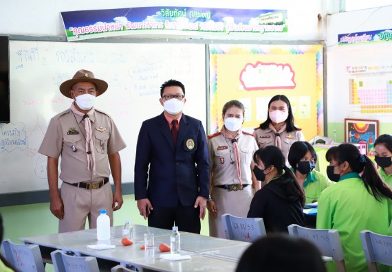 ภาพกิจกรรม  คณะวิทยาศาสตร์และเทคโนโลยี จัดกิจกรรมค่ายวิทยาศาสตร์สัญจร  โรงเรียนหนองกองพิทยาคม