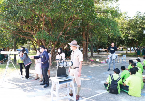 ภาพกิจกรรม  คณะวิทยาศาสตร์และเทคโนโลยี จัดกิจกรรมค่ายวิทยาศาสตร์สัญจร  โรงเรียนหนองกองพิทยาคม