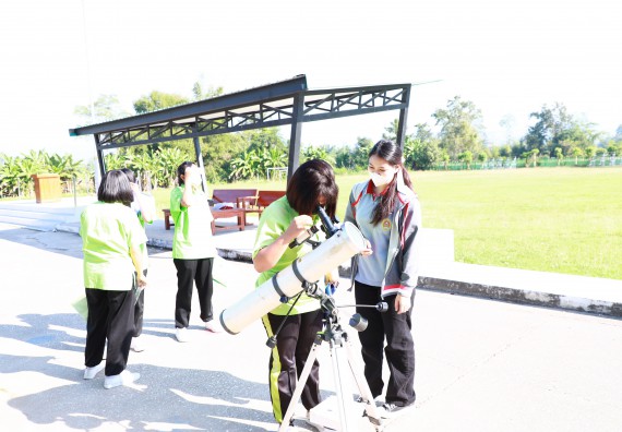 ภาพกิจกรรม  คณะวิทยาศาสตร์และเทคโนโลยี จัดกิจกรรมค่ายวิทยาศาสตร์สัญจร  โรงเรียนหนองกองพิทยาคม