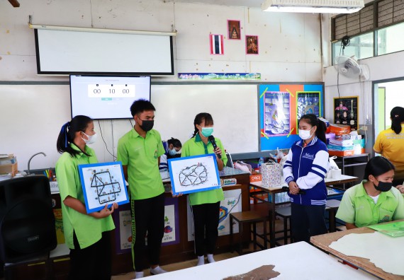 ภาพกิจกรรม  คณะวิทยาศาสตร์และเทคโนโลยี จัดกิจกรรมค่ายวิทยาศาสตร์สัญจร  โรงเรียนหนองกองพิทยาคม