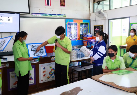 ภาพกิจกรรม  คณะวิทยาศาสตร์และเทคโนโลยี จัดกิจกรรมค่ายวิทยาศาสตร์สัญจร  โรงเรียนหนองกองพิทยาคม