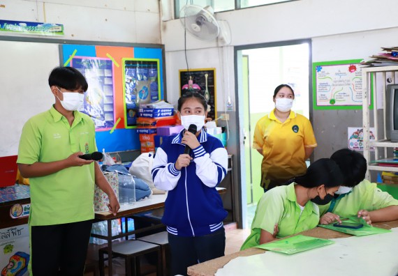 ภาพกิจกรรม  คณะวิทยาศาสตร์และเทคโนโลยี จัดกิจกรรมค่ายวิทยาศาสตร์สัญจร  โรงเรียนหนองกองพิทยาคม