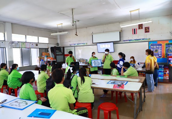 ภาพกิจกรรม  คณะวิทยาศาสตร์และเทคโนโลยี จัดกิจกรรมค่ายวิทยาศาสตร์สัญจร  โรงเรียนหนองกองพิทยาคม