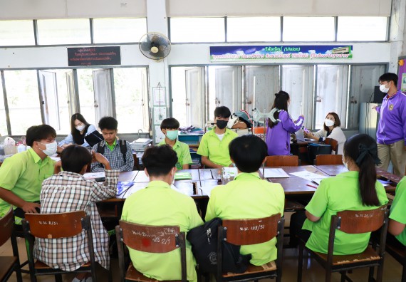 ภาพกิจกรรม  คณะวิทยาศาสตร์และเทคโนโลยี จัดกิจกรรมค่ายวิทยาศาสตร์สัญจร  โรงเรียนหนองกองพิทยาคม