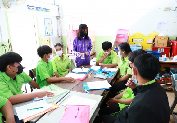 ภาพกิจกรรม  คณะวิทยาศาสตร์และเทคโนโลยี จัดกิจกรรมค่ายวิทยาศาสตร์สัญจร  โรงเรียนหนองกองพิทยาคม