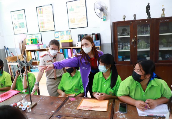 ภาพกิจกรรม  คณะวิทยาศาสตร์และเทคโนโลยี จัดกิจกรรมค่ายวิทยาศาสตร์สัญจร  โรงเรียนหนองกองพิทยาคม