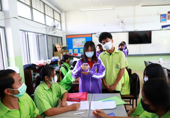 ภาพกิจกรรม  คณะวิทยาศาสตร์และเทคโนโลยี จัดกิจกรรมค่ายวิทยาศาสตร์สัญจร  โรงเรียนหนองกองพิทยาคม