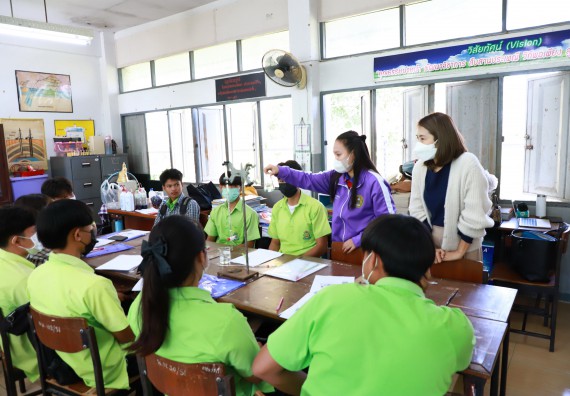 ภาพกิจกรรม  คณะวิทยาศาสตร์และเทคโนโลยี จัดกิจกรรมค่ายวิทยาศาสตร์สัญจร  โรงเรียนหนองกองพิทยาคม