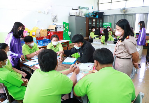 ภาพกิจกรรม  คณะวิทยาศาสตร์และเทคโนโลยี จัดกิจกรรมค่ายวิทยาศาสตร์สัญจร  โรงเรียนหนองกองพิทยาคม