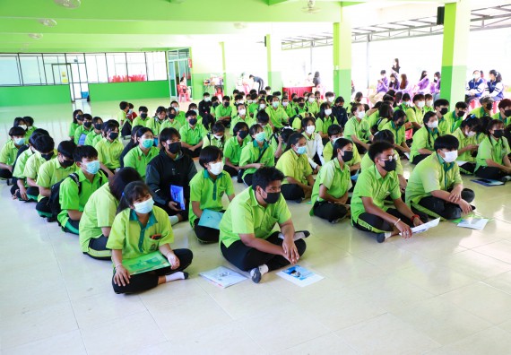 ภาพกิจกรรม  คณะวิทยาศาสตร์และเทคโนโลยี จัดกิจกรรมค่ายวิทยาศาสตร์สัญจร  โรงเรียนหนองกองพิทยาคม