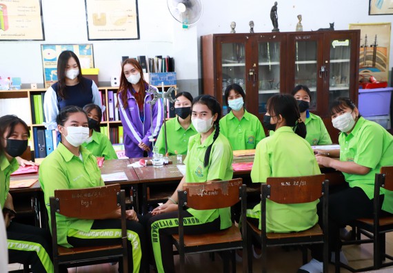 ภาพกิจกรรม  คณะวิทยาศาสตร์และเทคโนโลยี จัดกิจกรรมค่ายวิทยาศาสตร์สัญจร  โรงเรียนหนองกองพิทยาคม