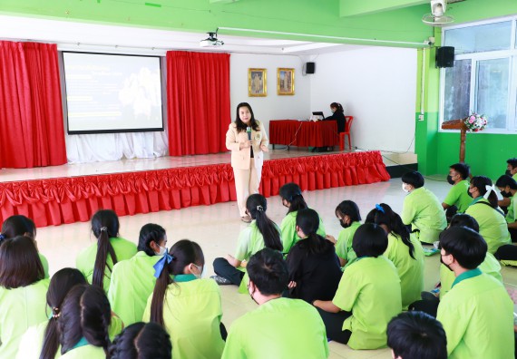 ภาพกิจกรรม  คณะวิทยาศาสตร์และเทคโนโลยี จัดกิจกรรมค่ายวิทยาศาสตร์สัญจร  โรงเรียนหนองกองพิทยาคม