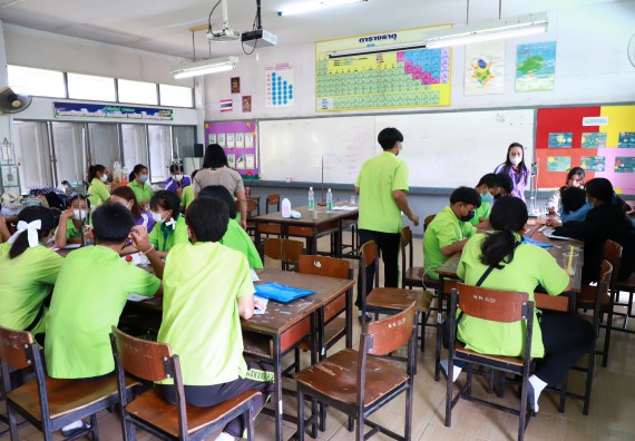 ภาพกิจกรรม  คณะวิทยาศาสตร์และเทคโนโลยี จัดกิจกรรมค่ายวิทยาศาสตร์สัญจร  โรงเรียนหนองกองพิทยาคม