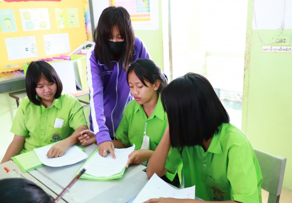 ภาพกิจกรรม  คณะวิทยาศาสตร์และเทคโนโลยี จัดกิจกรรมค่ายวิทยาศาสตร์สัญจร  โรงเรียนหนองกองพิทยาคม