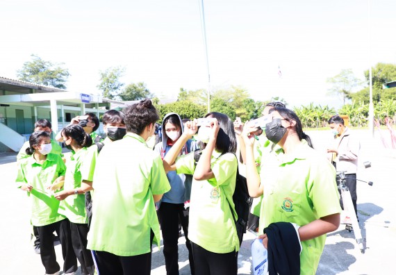 ภาพกิจกรรม  คณะวิทยาศาสตร์และเทคโนโลยี จัดกิจกรรมค่ายวิทยาศาสตร์สัญจร  โรงเรียนหนองกองพิทยาคม