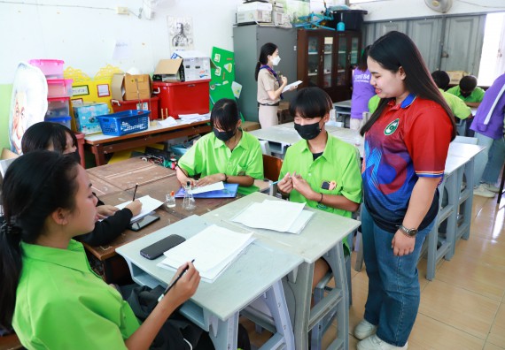 ภาพกิจกรรม  คณะวิทยาศาสตร์และเทคโนโลยี จัดกิจกรรมค่ายวิทยาศาสตร์สัญจร  โรงเรียนหนองกองพิทยาคม