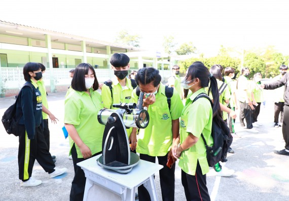 ภาพกิจกรรม  คณะวิทยาศาสตร์และเทคโนโลยี จัดกิจกรรมค่ายวิทยาศาสตร์สัญจร  โรงเรียนหนองกองพิทยาคม