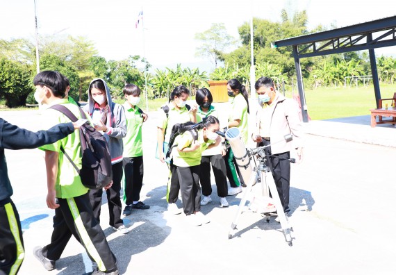 ภาพกิจกรรม  คณะวิทยาศาสตร์และเทคโนโลยี จัดกิจกรรมค่ายวิทยาศาสตร์สัญจร  โรงเรียนหนองกองพิทยาคม