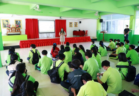 ภาพกิจกรรม  คณะวิทยาศาสตร์และเทคโนโลยี จัดกิจกรรมค่ายวิทยาศาสตร์สัญจร  โรงเรียนหนองกองพิทยาคม