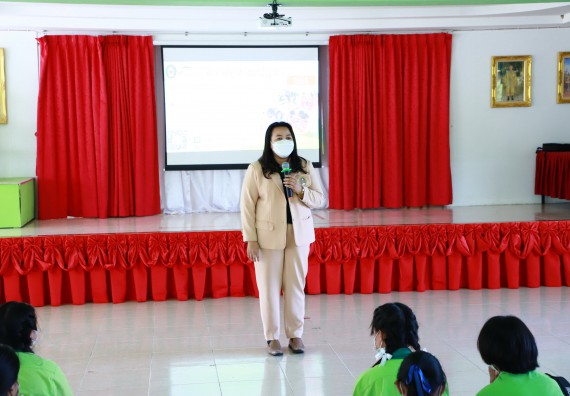 ภาพกิจกรรม  คณะวิทยาศาสตร์และเทคโนโลยี จัดกิจกรรมค่ายวิทยาศาสตร์สัญจร  โรงเรียนหนองกองพิทยาคม